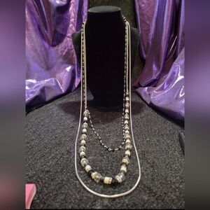 Simply Vera Wang Black Silver White Layered Necklace 19" Long